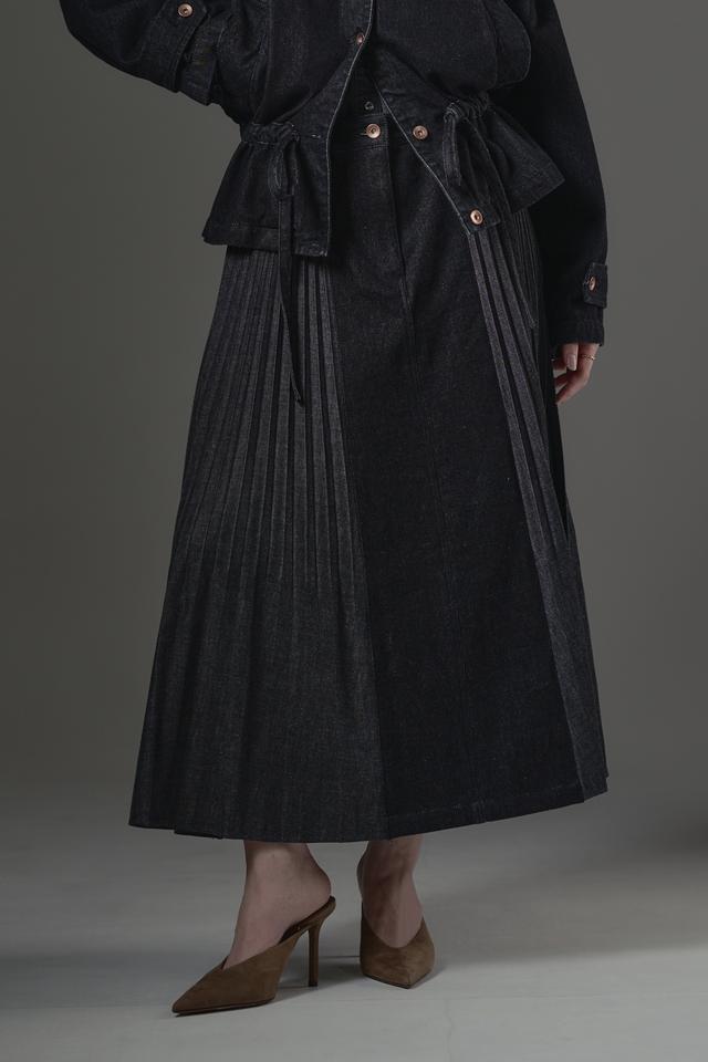 SIDE PLEATS SKIRT