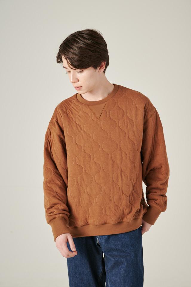 中綿キルトプルオーバー