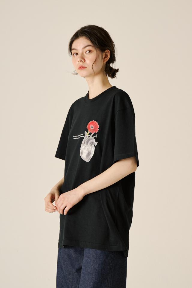 TAKATORI MEGUMIコラボTシャツ ＜HEART＞