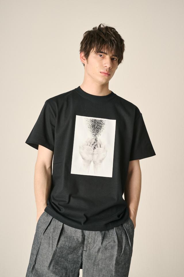 TAKATORI MEGUMI コラボTシャツ＜Hands to catch たくさんの言葉と受け止める手＞