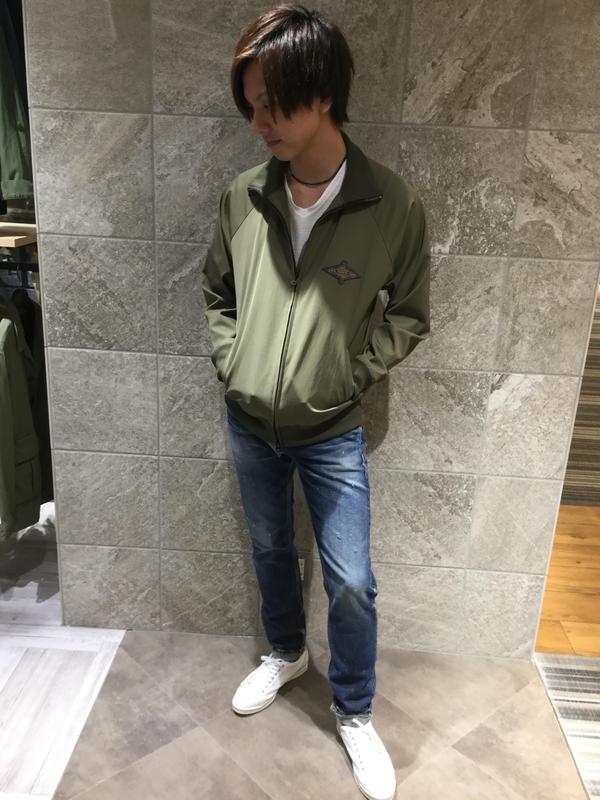 【モデル身長】173cm 【着用サイズ】トップス：M／パンツ：29インチ 