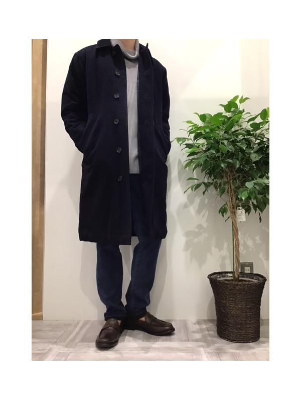 【モデル身長】 172cm  【着用】 バルマンステンカラーコート / RTA180ACT059 / NAVY / M プレーティングタートルニット / RTA180AKN078 / GRAY / M スティックパンツ / RTA180APT025 / INDIGO / S 