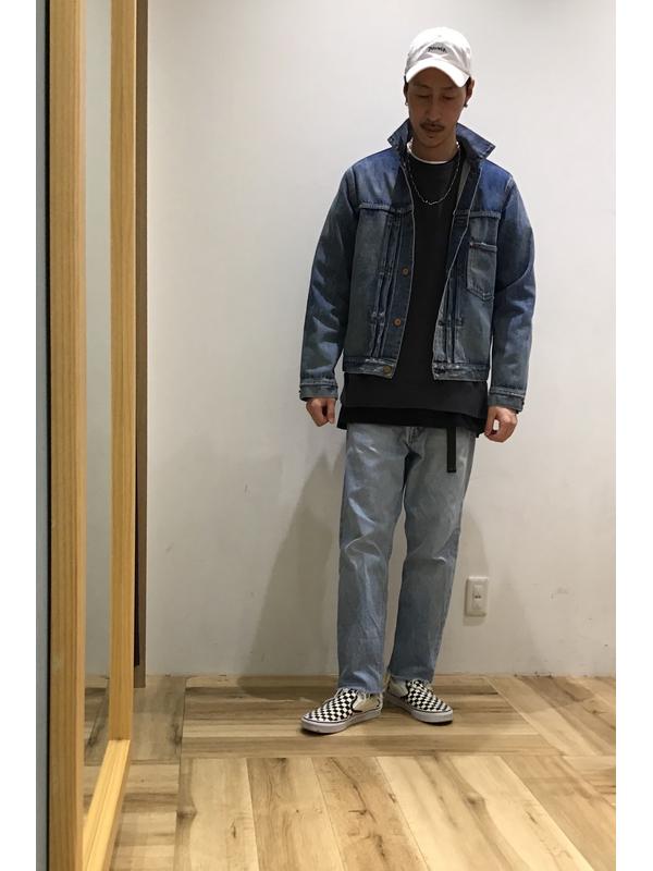 モデル身長：178cm  1st TYPE デニムジャケット：RTA190HJK052 / BLUE ルーズデニム＜Arioso＞：RTA180HPT033 / L-BLUE / 30