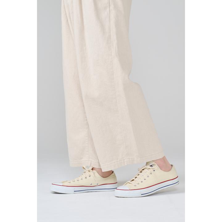 2 TUCK CROPPED DENIM TROUSER