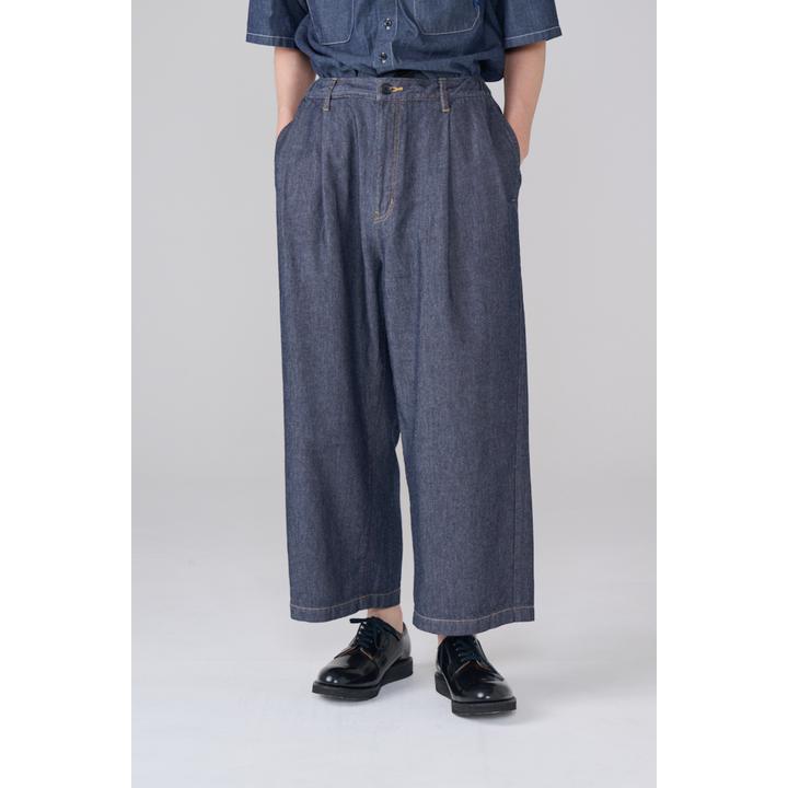 2 TUCK CROPPED DENIM TROUSER