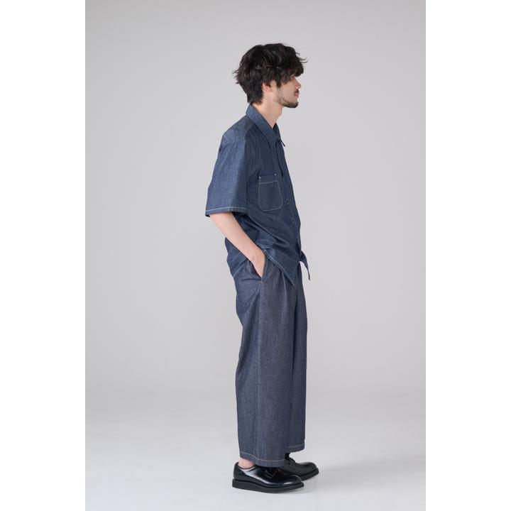2 TUCK CROPPED DENIM TROUSER