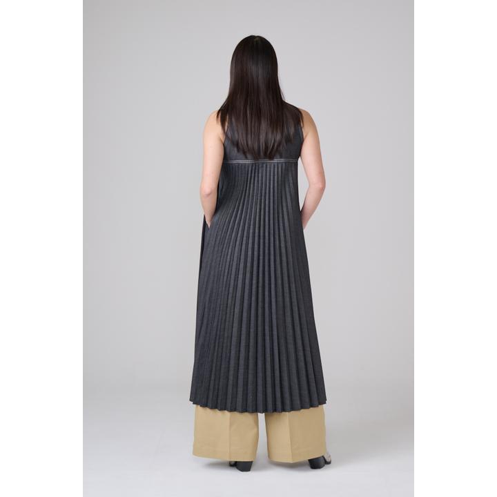 DENIM PANEL PLEATS DRESS