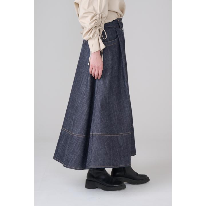 BUTTON PANEL LONG SKIRT