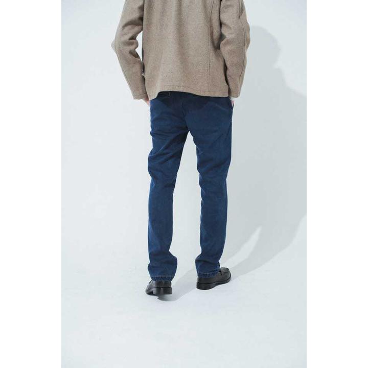 スティックパンツ