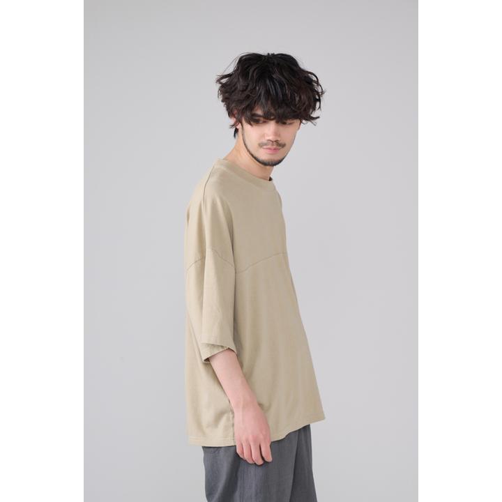 CONTRAST TEE