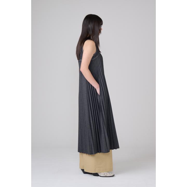 DENIM PANEL PLEATS DRESS