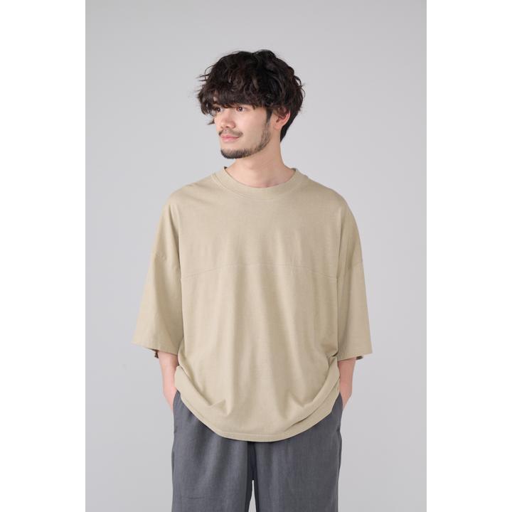 CONTRAST TEE