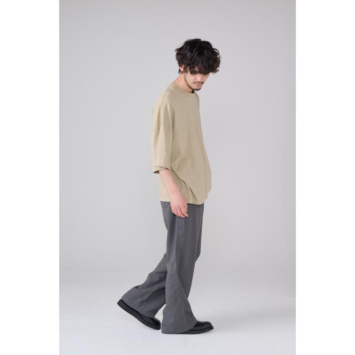CONTRAST TEE