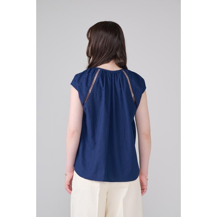 C/L LADDER LACE BLOUSE
