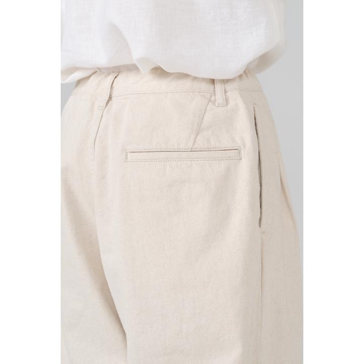 2 TUCK CROPPED DENIM TROUSER