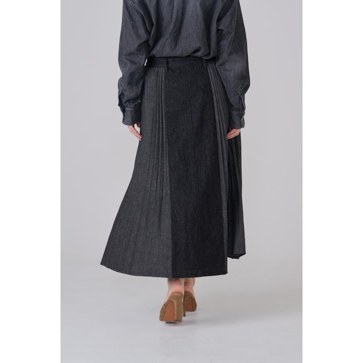 SIDE PLEATS SKIRT