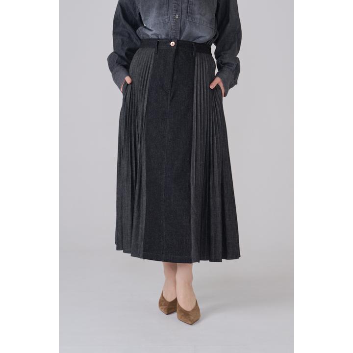 SIDE PLEATS SKIRT