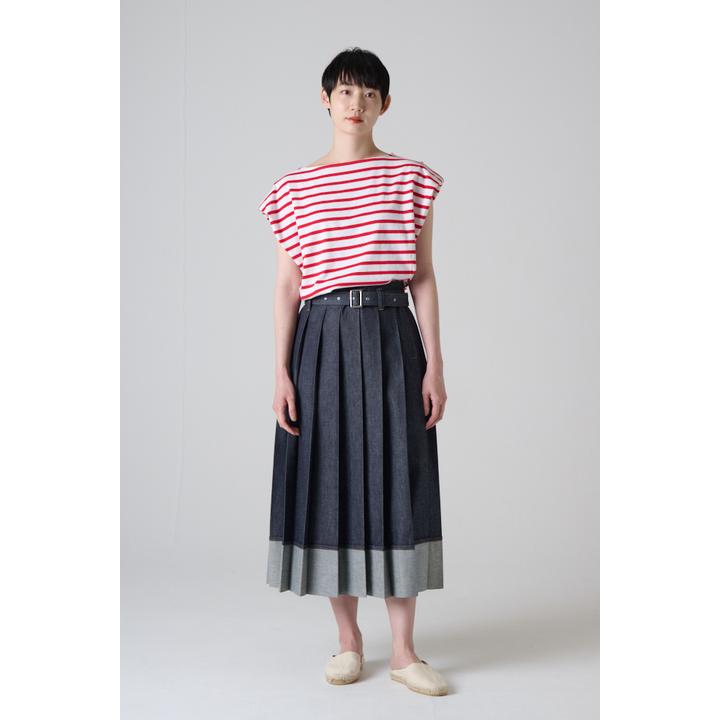 TURN-BACK PLEATS SK